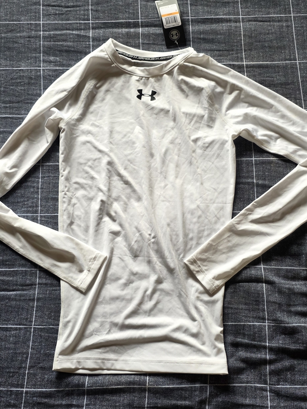 Under Armour Women’s White Long Sleeve Performance Top